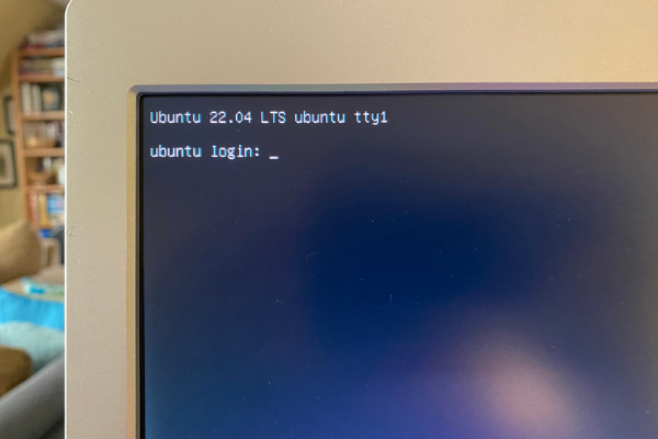 Log In Screen for Ubuntu 22.04 LTS Server