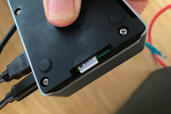 Correct Insertion of Micro SD